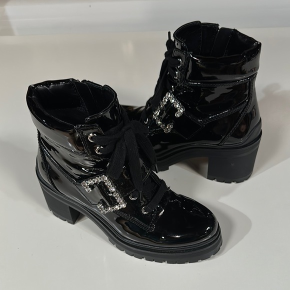 Gianni Bini Ankle Boots - Picture 11 of 11